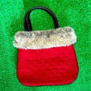 ✨Red faux fur bag